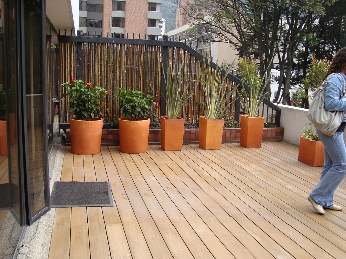DECKS TERRAZA Y SOBRE PISOS