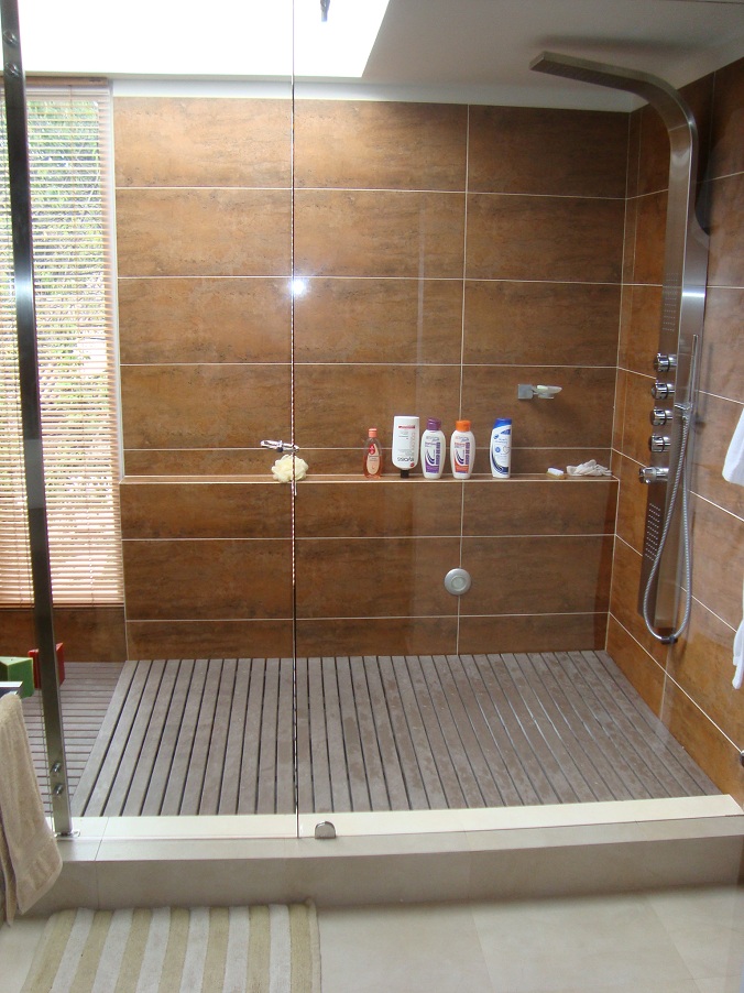 Diseno de baños con nichos ~ dikidu.com Diseño Madeira piso