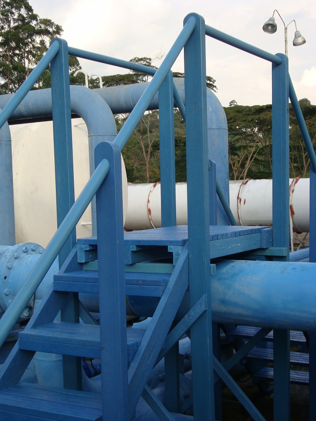 soluciones Industriales en plastico 55 escalera pasos elevados tanques de pozo peldaños plásticos aislados maderplast fibra prfv pasamanos aislador plástico herrajes 1