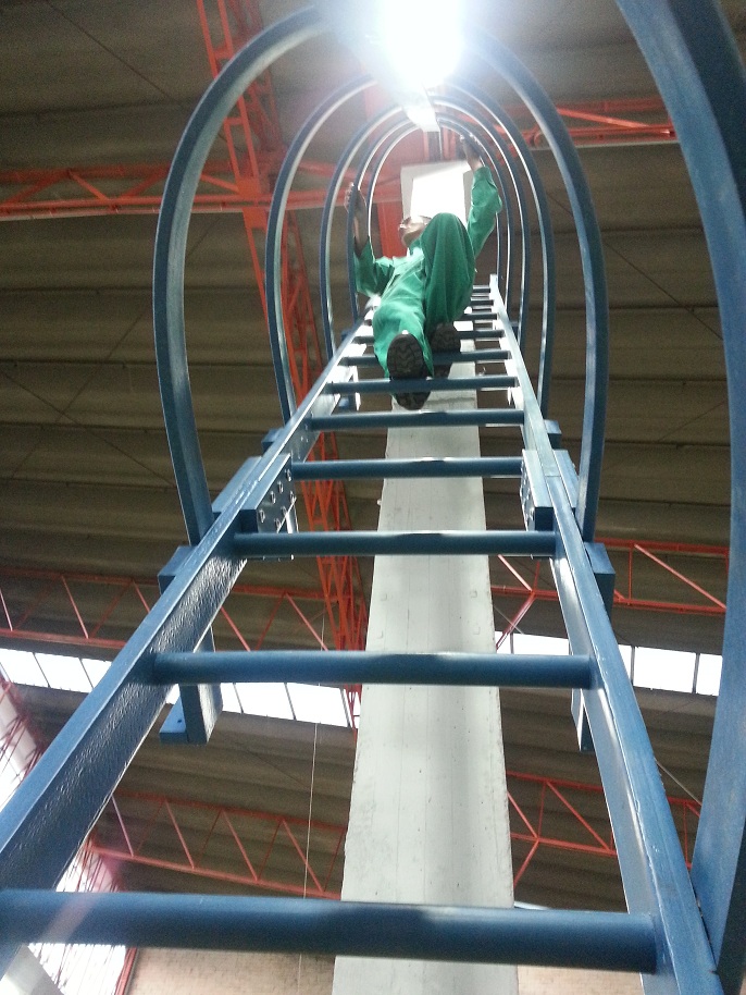 soluciones Industriales en plastico 55 pasos escalera tanques pozos clase escalera izaje pasos peldaños de polipropileno reforzados escalera una de gato guarda hombre 1