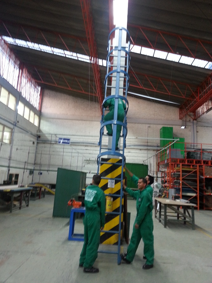 soluciones Industriales en plastico 55 pasos escalera tanques pozos clase escalera izaje pasos peldaños de polipropileno reforzados escalera una de gato guarda hombre 1 3